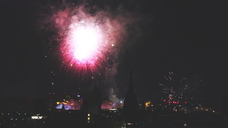 Feuerwerk-über-Barcelona