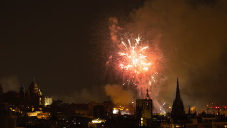 Feuerwerk-über-Barcelona