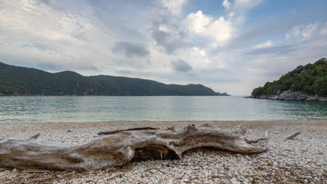 Schöner-Strand-Und-Küste-Griechenlands