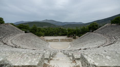 Anfiteatro-De-Epidauro,-Grecia