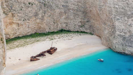 Naufragio-Del-Navío-Navagio-En-Zakynthos,-Grecia