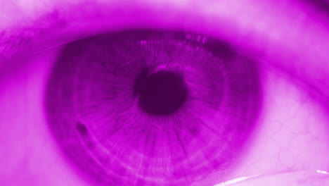 Closeup-of-eye