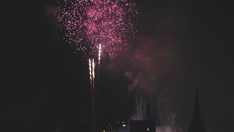 Fuegos-Artificiales-Sobre-Barcelona