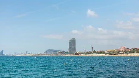 Alejar-La-Vista-De-La-Costa-De-Barcelona