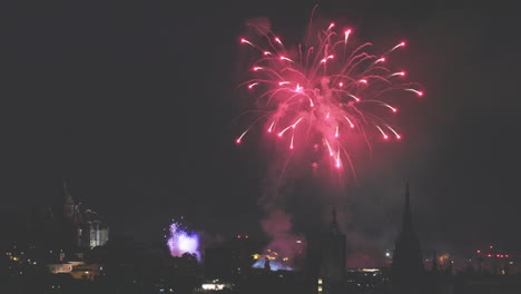 Fuegos-Artificiales-Sobre-Barcelona