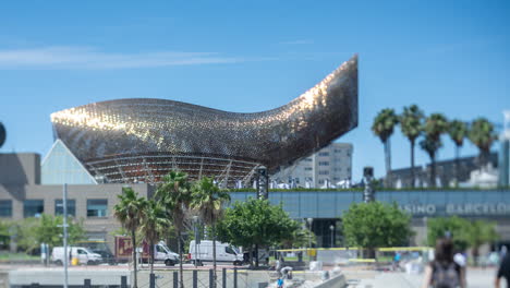 Barcelona-Hafen-Olympic-Und-Metallfischskulptur