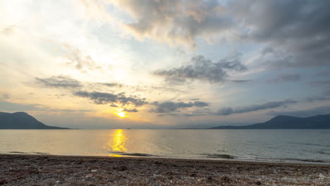 Schöner-Strand-Und-Küste-Griechenlands