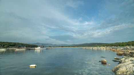 Hermosa-Playa-Y-Costa-De-Grecia