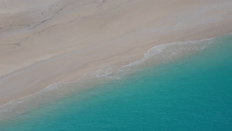 Playa-Con-Mar-Azul