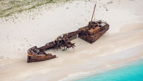 navagio-shipwreck-in-Zakynthos,-greece