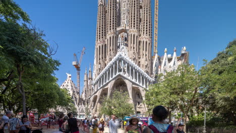 Kathedrale-Sagrada-Familia-In-Barcelona