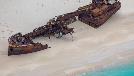 navagio-shipwreck-in-Zakynthos,-greece