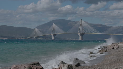 Puente-De-Rio-Antirio-Que-Cruza-El-Golfo-De-Corinto