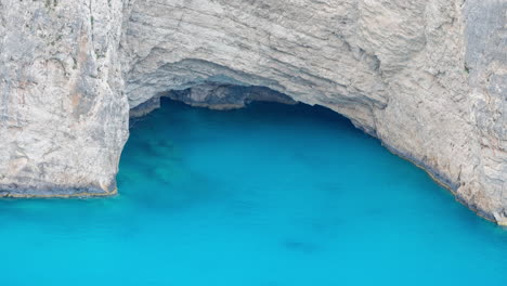 Increíble-Mar-De-Color-Azul-En-Zante,-Grecia