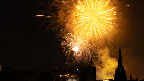 Fuegos-Artificiales-Sobre-Barcelona