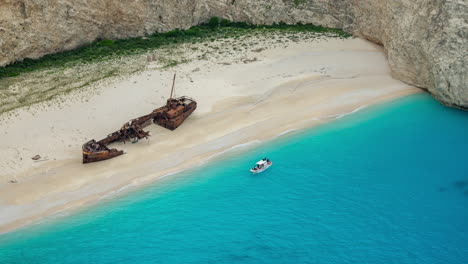 Naufragio-Del-Navío-Navagio-En-Zakynthos,-Grecia