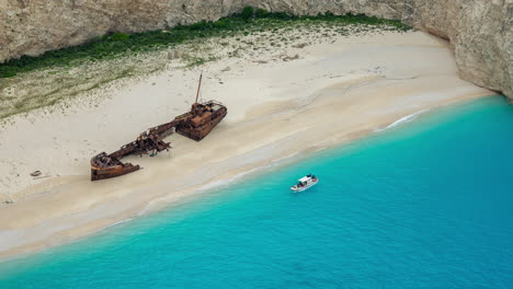 Naufragio-Del-Navío-Navagio-En-Zakynthos,-Grecia