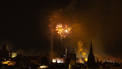 Feuerwerk-über-Barcelona