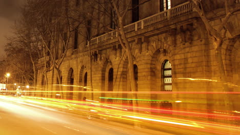 Barcelona-Stadtverkehr-Zeitraffer-Bei-Nacht