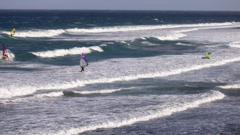 Wind-surfers-in-pozo-izquierdo,-gran-canaria