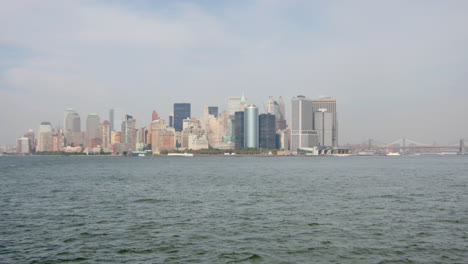 Hyperlapse-Auf-Einem-Boot-Nach-Manhattan