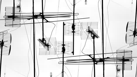 Pattern-of-tv-aerials-in-a-city