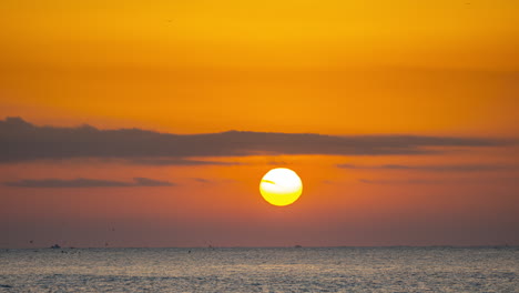 Sunrise-at-sea-in-barcelona