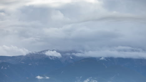 Mountains-In-La-Cerdanya-Timelapse