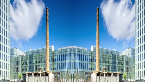 Bürogebäude-In-Barcelona-Mit-Vorbeiziehenden-Wolken