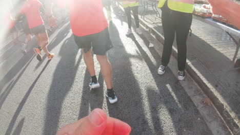 Gente-Corriendo-Una-Carrera-En-Barcelona