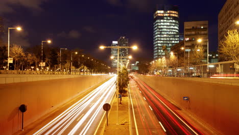 Zeitraffer-Der-Stadt-Barcelona-Bei-Nacht