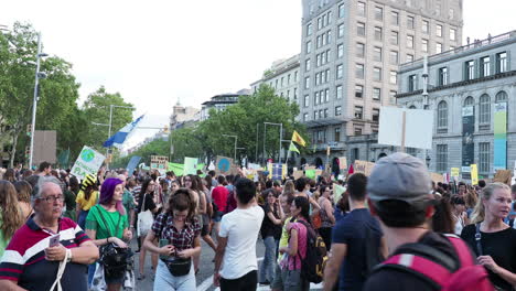 protest-climate-strike-environment-barcelona