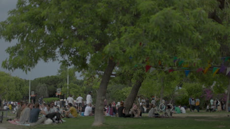 Bateristas-En-Un-Parque-De-Barcelona