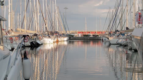 Strand-In-Barcelona-Nach-Der-Sperrung