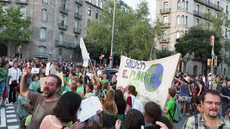 protest-climate-strike-environment-barcelona