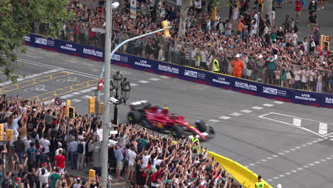 Formel-1-Rennwagen-Auf-Den-Straßen-Von-Barcelona