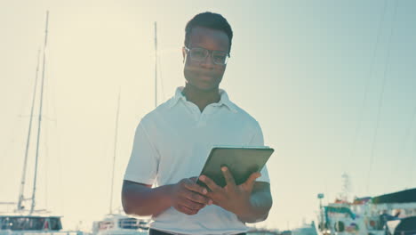Face,-tablet-and-black-man-at-boat-port