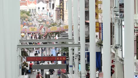 China-Town,-Singapur-1.-Juni-2022-China-Town-Metro-MRT-Station-Blaue-Linie-China-Town-Market-Singapur