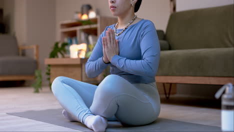 Meditación,-Yoga-O-Cuerpo-De-Mujer-En-Postura-De-Loto