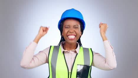 Mujer-Negra-Feliz,-Arquitecto