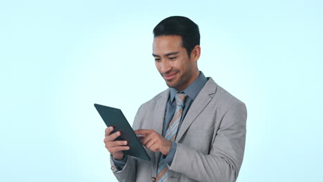 Happy-businessman,-tablet-and-research-in-social