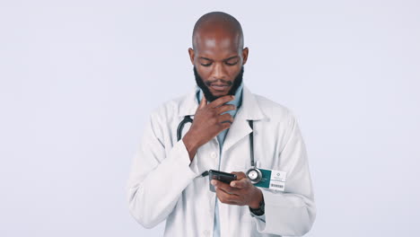 Gesundheitswesen,-Telefon-Und-Das-Denken-Eines-Männlichen-Arztes