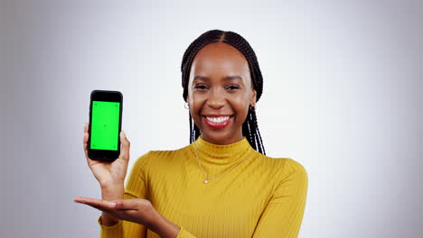Smartphone,-Pantalla-Verde-Y-Cara-De-Mujer-Negra.