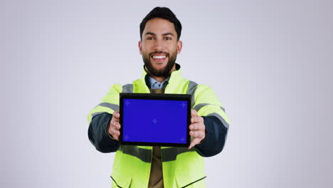Screen,-chromakey-and-man-engineer-with-tablet