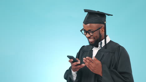 Graduation,-phone-or-happy-student-with-education