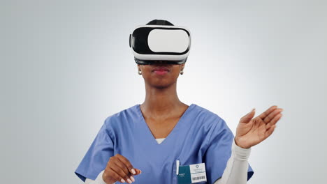 Black-woman,-doctor-and-virtual-reality