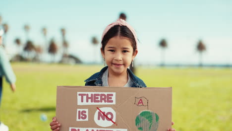 Mädchen,-Poster-Und-Klimawandel-In-Der-Natur