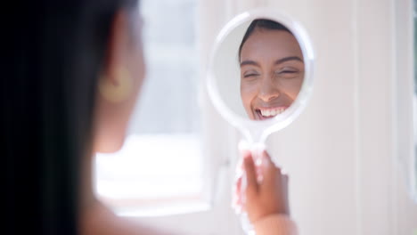Happy-woman-with-brush,-mirror