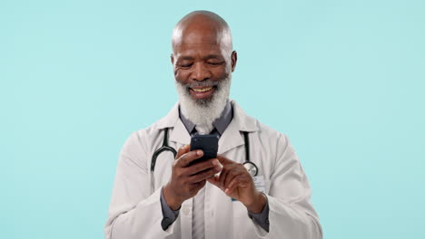 Senior,-black-man-and-doctor-with-phone