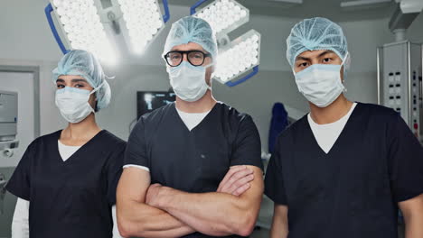 Surgeon-team,-doctor-and-people-in-portrait